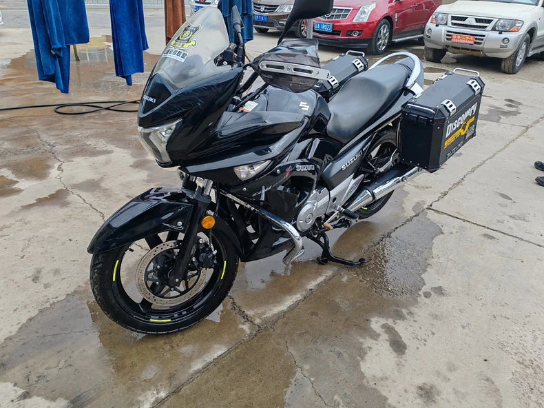 Suzuki GW250F