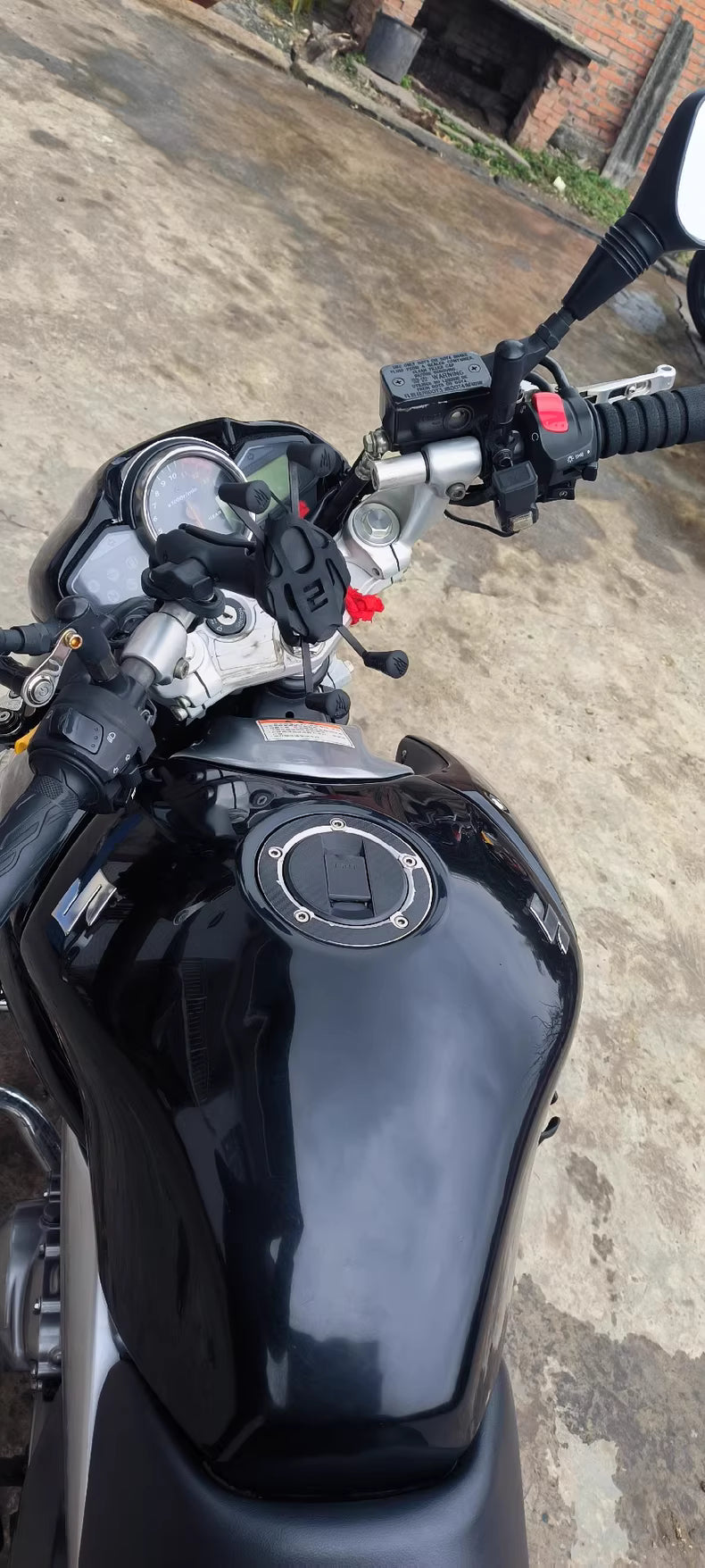 Suzuki GW 250