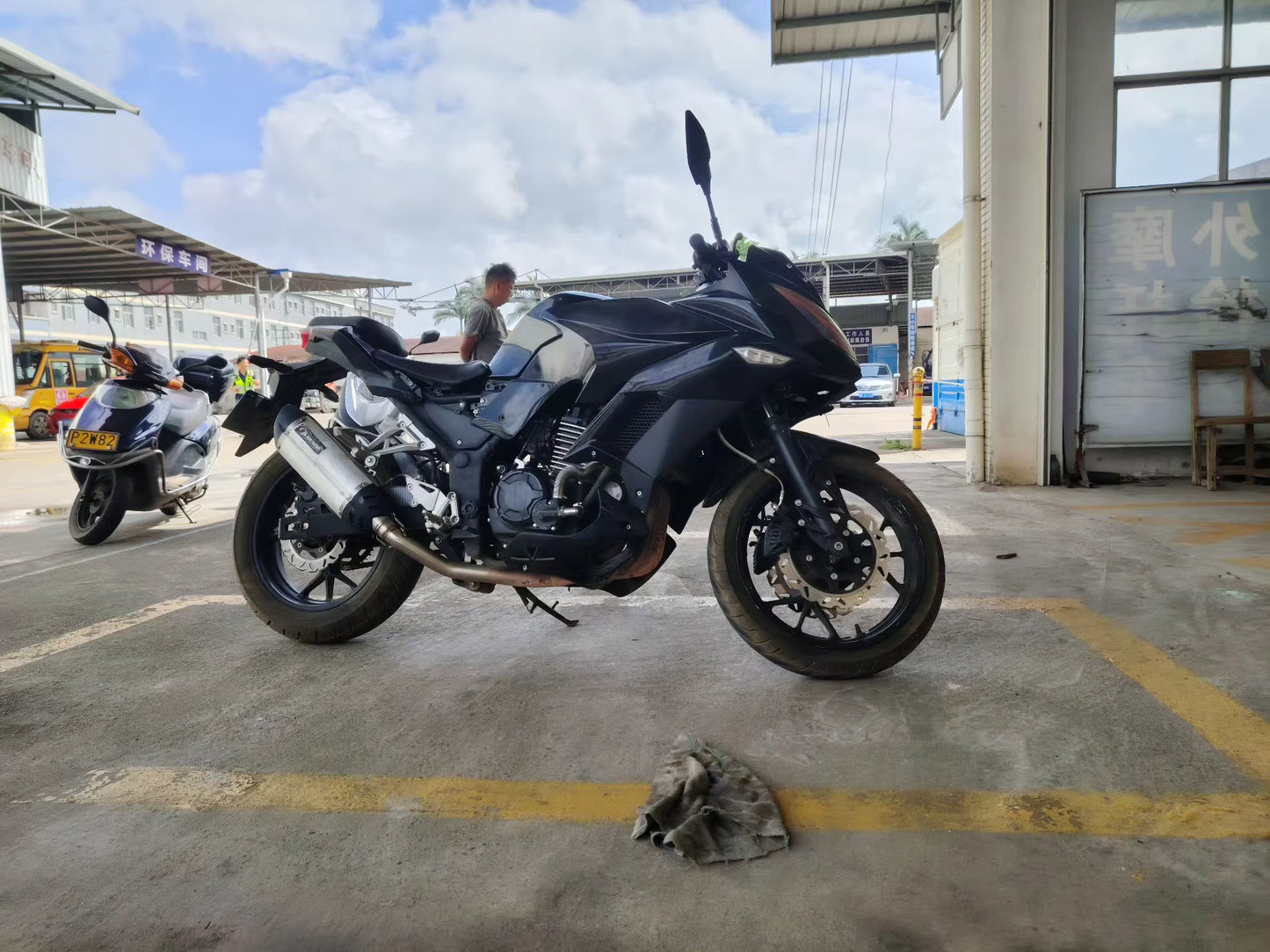 Kawasaki Ninja 350