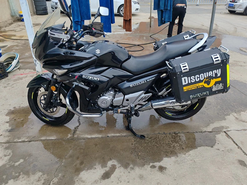 Suzuki GW250F