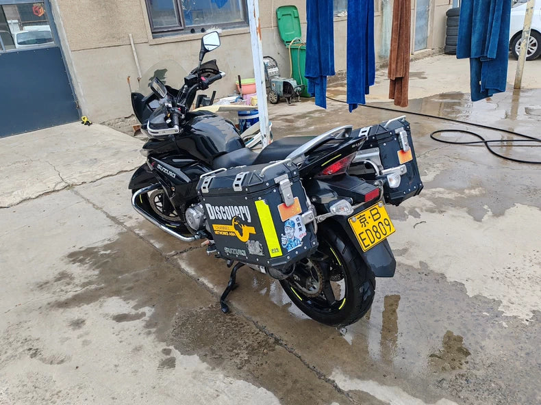 Suzuki GW250F