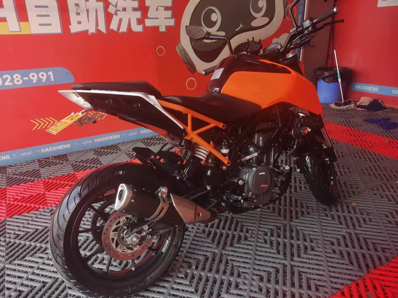 KTM duke 250