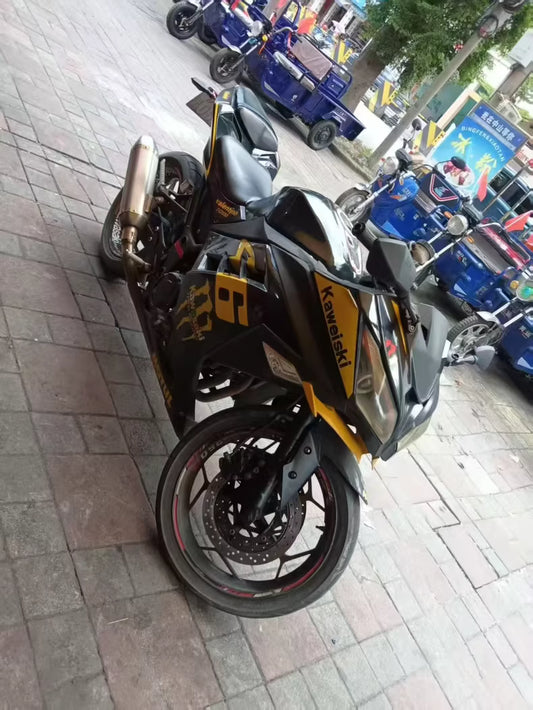 Kawaski Ninja 350