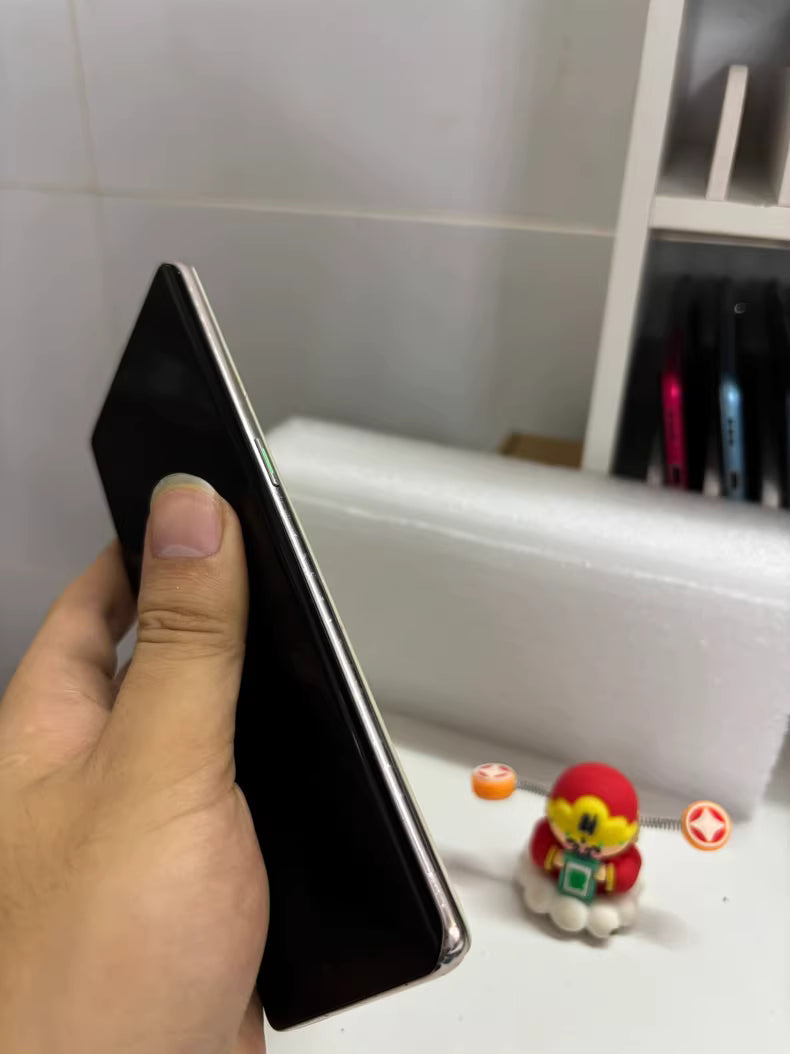 OPPO Reno9 5G