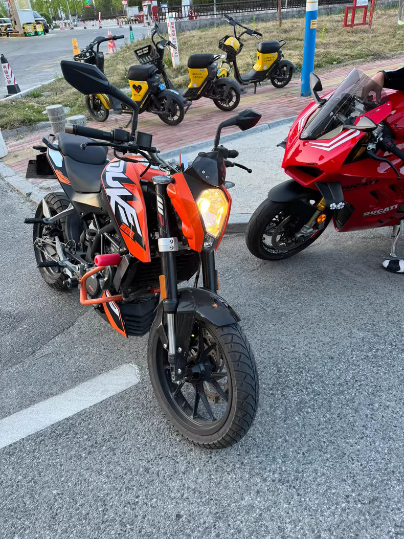 KTM Duke duke200