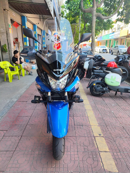 Suzuki GW250F