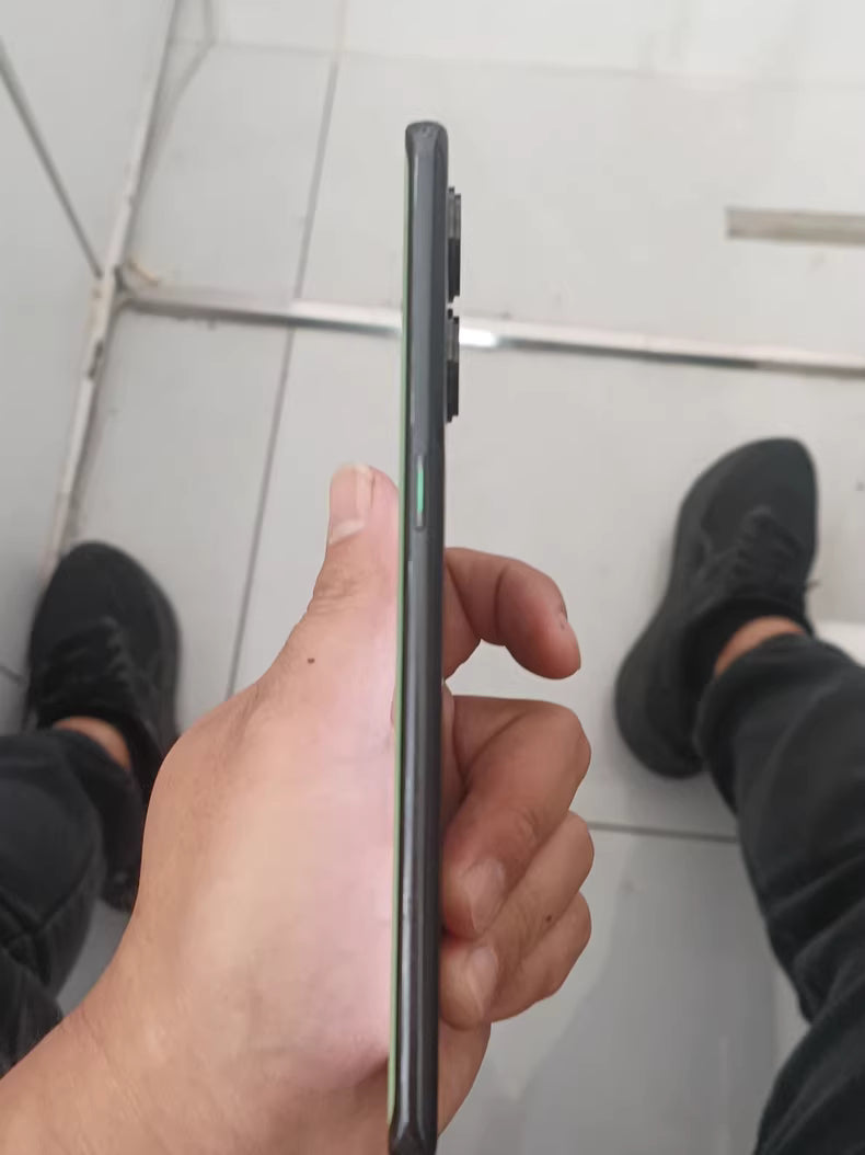 OPPO Reno9 5G