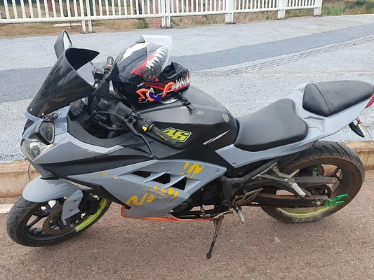 Kawasaki little ninja 250