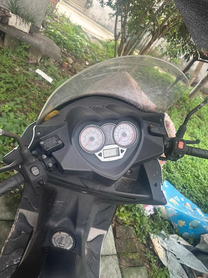 Benali 250 scooter