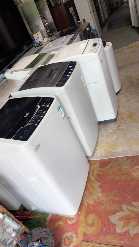A large number of second-hand washing machines for sale