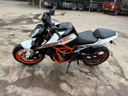 KTM390