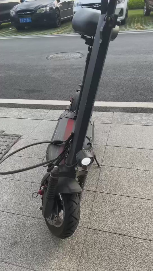 Electric scooter