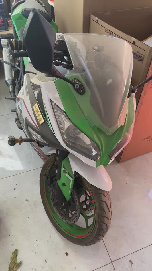 Kawasaki Ninja 350